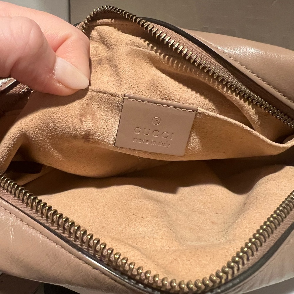Gucci Tan Crossbody Bag with Gold Accents - Picture 8 of 12